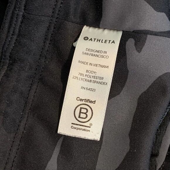 Athleta Camo Contender 7/8 Tight Leggings Camouflage Yoga Pants Black M - Picture 9 of 10